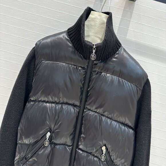 Moncler black Down Jacket featuring Knit Sleeves - Picture 2 of 9